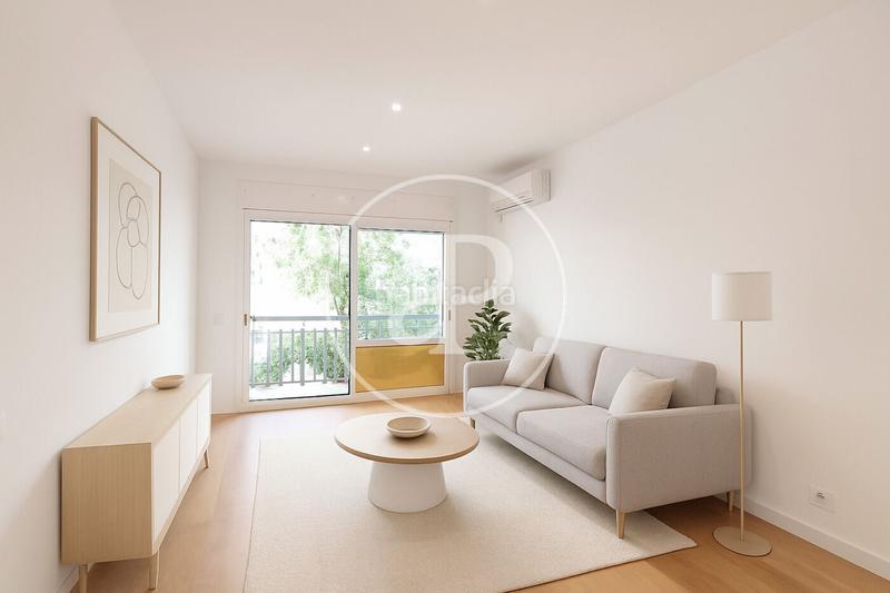 Foto f0744df6-e28d-41b9-8e52-cf7f7ca928e2. Piso  en venta en la calle lluis sagnier en Guinardó Barcelona