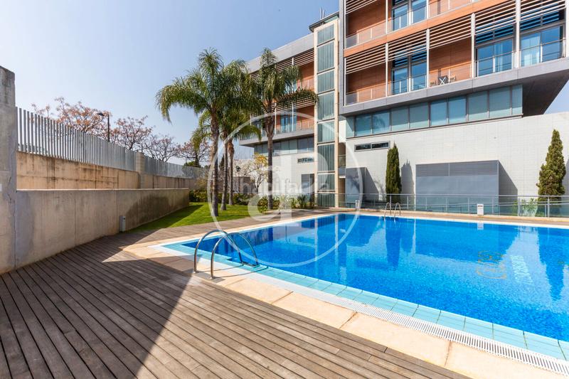 Foto e2263cef-e887-4a4b-8e4f-9e733907a6fd. Lloguer àtic amb calefacció aparcament piscina a Valencia
