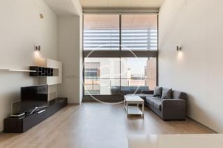 Location Attique  C/ de la creu roja. Ático en alquiler en creu roja