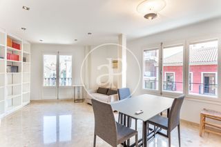 Miete Etagenwohnung  Pl. del mercat. Piso en alquiler en el mercado central