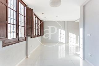 Location Appartement  C. de castelló. Piso en alquiler en russafa