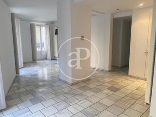 Alquiler Piso  Plaça de rodrigo botet. Piso en alquiler en ciutat vella