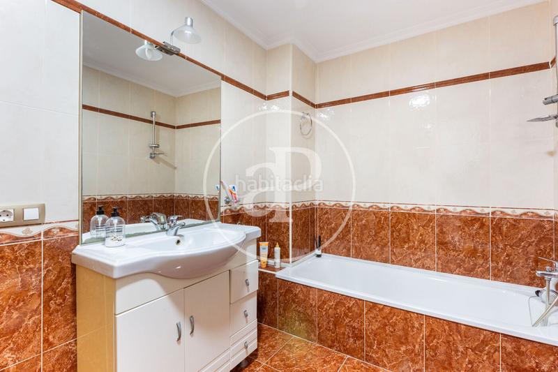 Foto 46aabba8-a3b6-4280-8b92-8ae3a1546a02. Casa amb calefacció aparcament a Silla