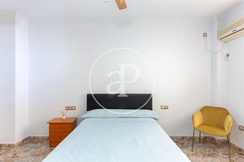 Foto e0a8843a-d610-4c26-b17c-38b121b21eeb. Casa amb calefacció aparcament a Silla