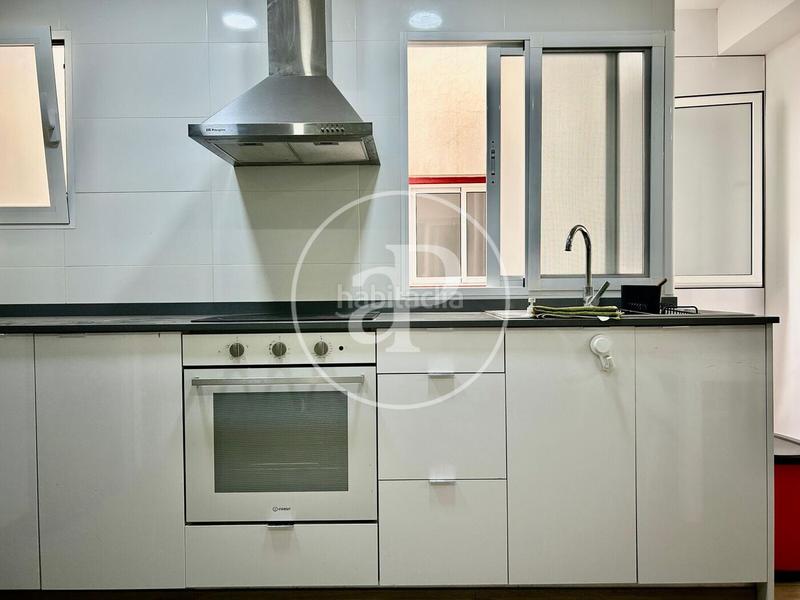 Foto d4268af9-2e8d-47e0-8a55-a560d74b50f5. Alquiler piso  en alquiler en la malvarrosa en Valencia