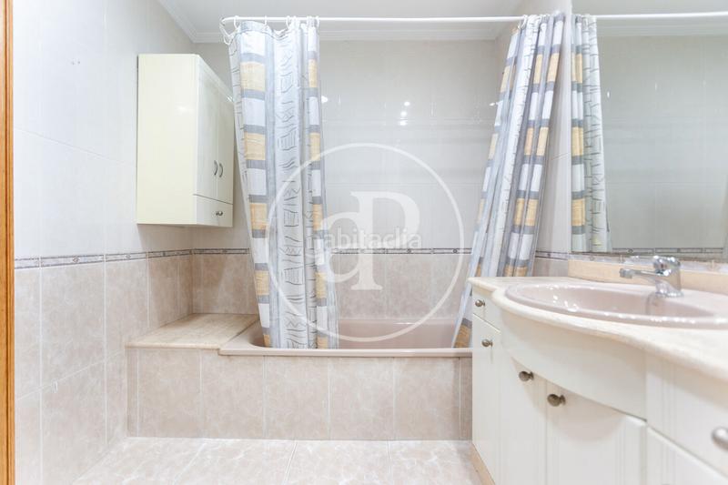 Foto 04c0e988-d241-40bd-a813-22c960c38785. Piso  en venta en algirós en Ciutat Jardí Valencia