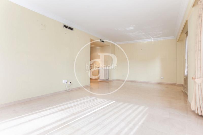 Foto 31b0dc16-e83b-47b4-84ec-e53b310a9006. Piso  en venta en algirós en Ciutat Jardí Valencia