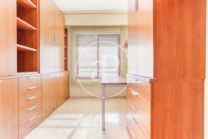 Foto c32040ad-f54e-4f1b-b846-7329d8601f14. Piso  en venta en algirós en Ciutat Jardí Valencia