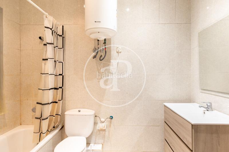 Foto 97a22f7c-7f80-4d96-8b90-fbe989589781. Piso  en venta en calle escudellers en Gòtic Barcelona