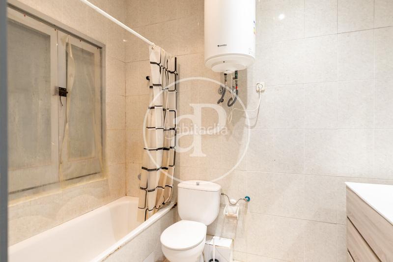 Foto bcaf8f83-8a7e-453b-ad0a-930e99db015a. Piso  en venta en calle escudellers en Gòtic Barcelona