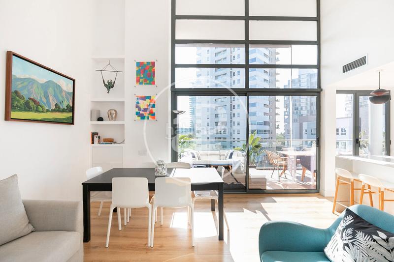 Foto a40d5f3a-956c-45b5-9255-5f975212f3d8. Piso ático en venta en selva de mar, diagonal mar en Barcelona