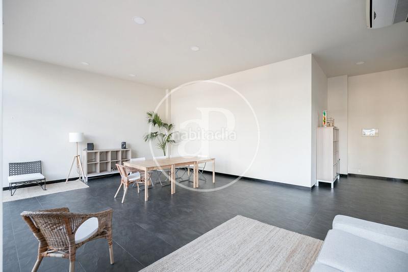 Foto f2de016c-4d60-43de-97a3-2de428793873. Piso ático en venta en selva de mar, diagonal mar en Barcelona