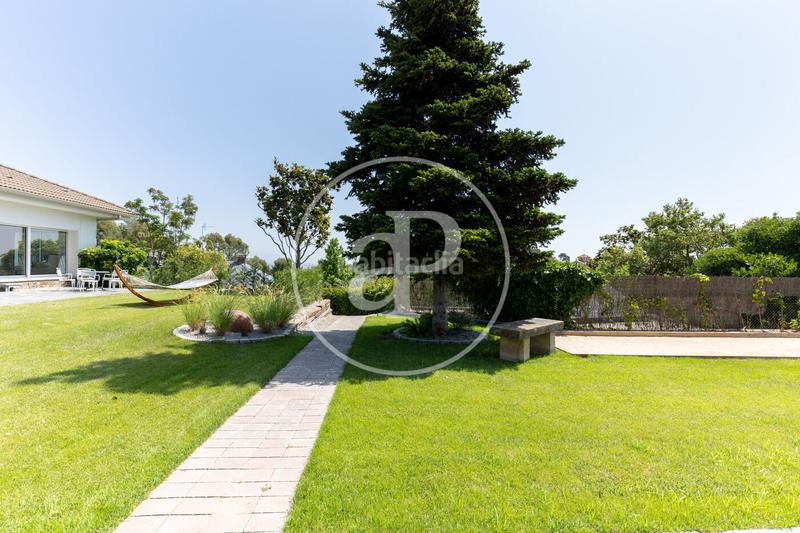 Foto 18478a69-7e76-4aa4-86c1-3f12b63a63f1. Lloguer casa amb calefacció aparcament piscina a Bellaterra