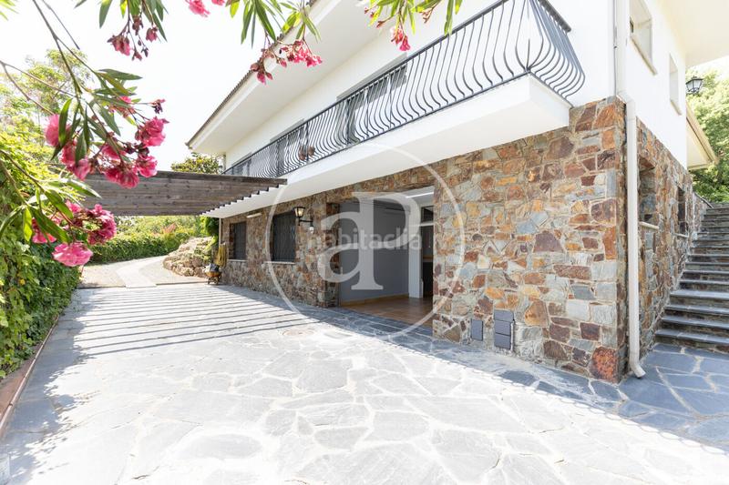 Foto ecf0beb0-0e72-4990-adf6-df366864f7a3. Miete haus mit heizung parking pool in Bellaterra