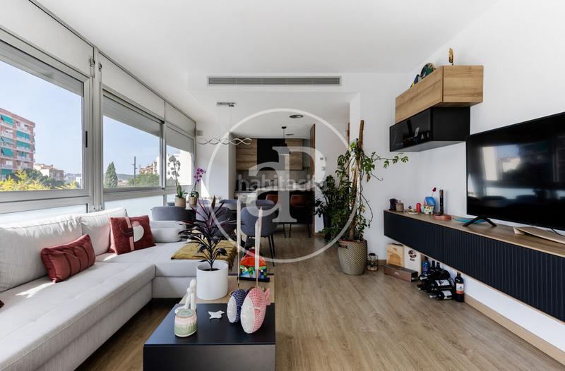 Foto 48b54b12-0251-4ec2-aa5b-43347bc9bc39. Piso dúplex en venta en gracia en Gràcia Sabadell