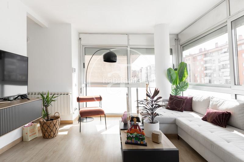 Foto d228478b-7c0a-47f5-a7f3-348370f60694. Piso dúplex en venta en gracia en Gràcia Sabadell