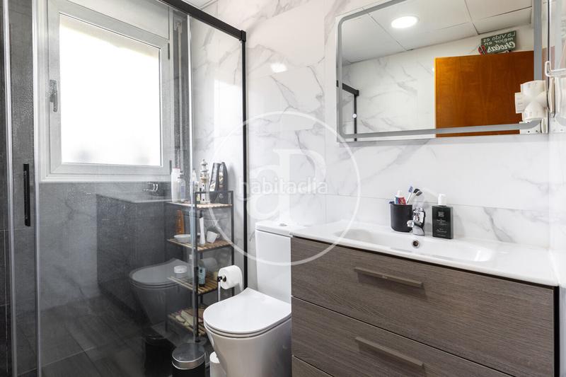 Foto def49172-0642-4c20-8049-e99331c71607. Piso dúplex en venta en gracia en Gràcia Sabadell