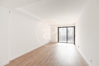 Pis  Carrer de simancas. Piso en venta en pubilla cases