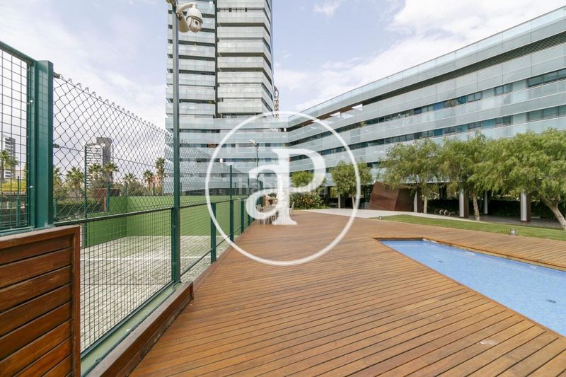 Foto 7189b8a6-5998-4688-9c61-f924e2759aa1. Rent penthouse with heating parking pool in Diagonal Mar i el Front Marítim del Poblenou Barcelona