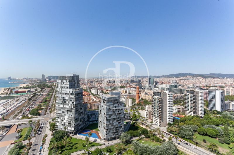 Foto a5f78872-bc2c-40e7-873f-0467135bdee6. Rent penthouse with heating parking pool in Diagonal Mar i el Front Marítim del Poblenou Barcelona