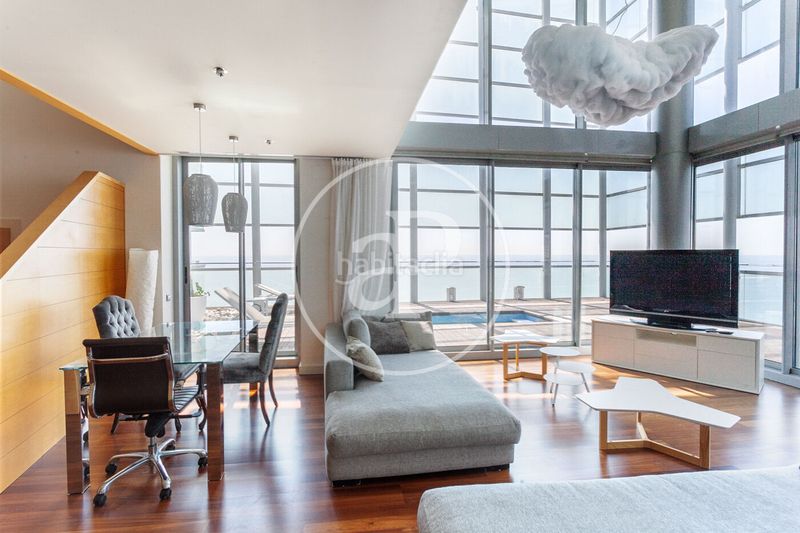 Foto d100123c-592d-4105-9f17-53edc8e38bda. Rent penthouse with heating parking pool in Diagonal Mar i el Front Marítim del Poblenou Barcelona