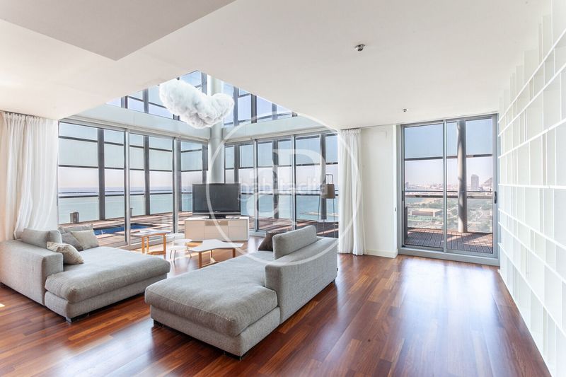 Foto f46722c4-400b-46fe-8284-ec5139f96ac4. Rent penthouse with heating parking pool in Diagonal Mar i el Front Marítim del Poblenou Barcelona