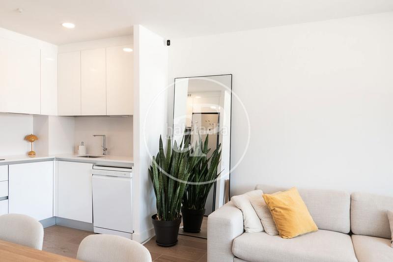 Foto 03ff2780-aaa3-447f-a997-eb3ad607397d. Location appartement avec chauffage piscine dans El Parc i la Llacuna del Poblenou Barcelona