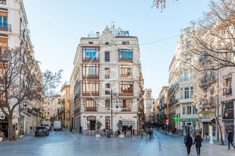 Foto b68e14a5-d809-478e-bc80-1e47266cad72. Piso  en venta en El Carmen en El Carme Valencia