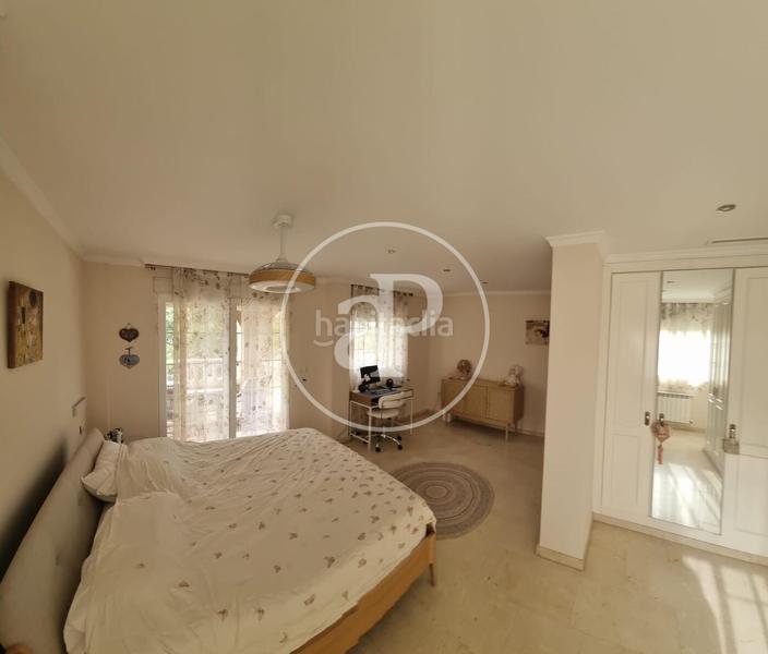 Foto 4ef8a9aa-a7b2-4d9c-add8-9035387aa281. House with heating parking pool in El Carme-Sant Agustí-Bonavista Eliana (l´)