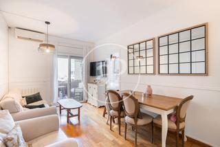 Appartement  Carrer de la marina. Piso en venta en la sagrada familia