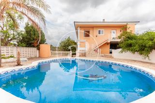 Casa en Alfarp. Chalet independiente en venta en alginet