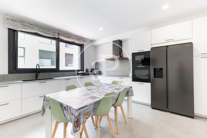 Foto 12893953-b368-440c-95ae-ddbd2767e194. Casa adosada casa en venta en la eixample en Sol i Padrís - Sant Oleguer Sabadell
