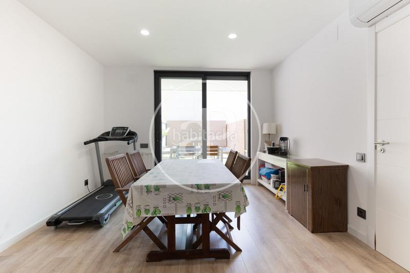 Foto 3376be2a-821d-42e7-867d-e1f2955ee784. Casa adosada casa en venta en la eixample en Sol i Padrís - Sant Oleguer Sabadell