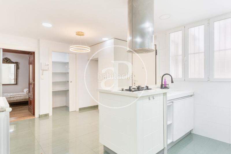 Foto 2a1f86bb-1da8-4fc5-a033-c0469c4edda0. Rent flat with heating in Sant Francesc Valencia