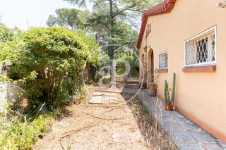 Casa  Av. vall d'or. Casa a cuatro vientos en venta en valldoreix