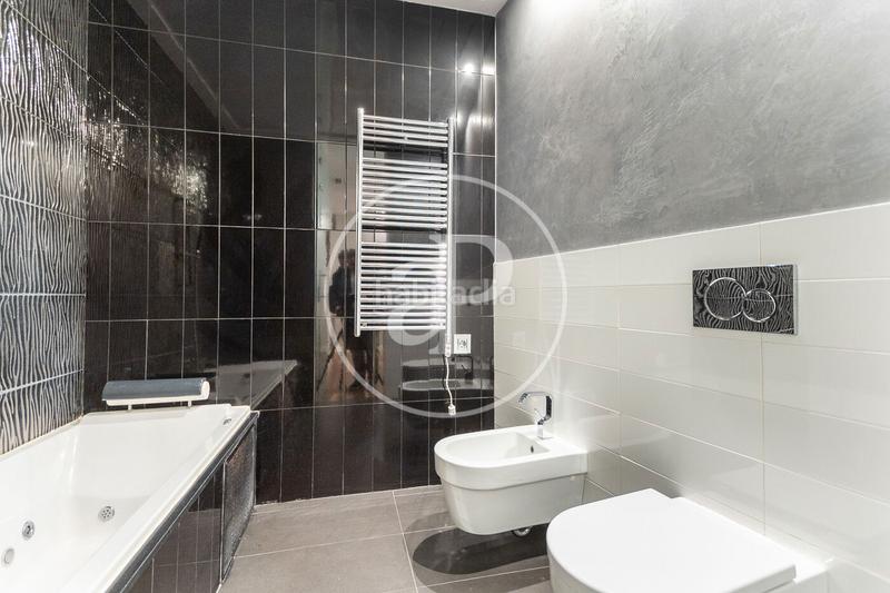 Foto b7fc2e3c-e58c-43a3-b012-ae26a4d108f3. Location appartement avec chauffage parking dans Sant Francesc Valencia