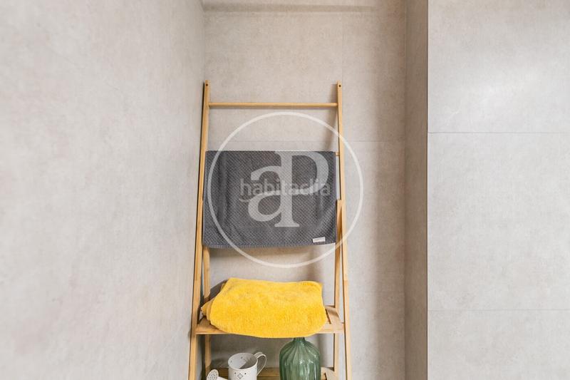 Foto 00c4450f-6927-4043-88b8-dae9bc1da279. Dúplex piso en venta en calle madrazo en Sant Gervasi - Galvany Barcelona