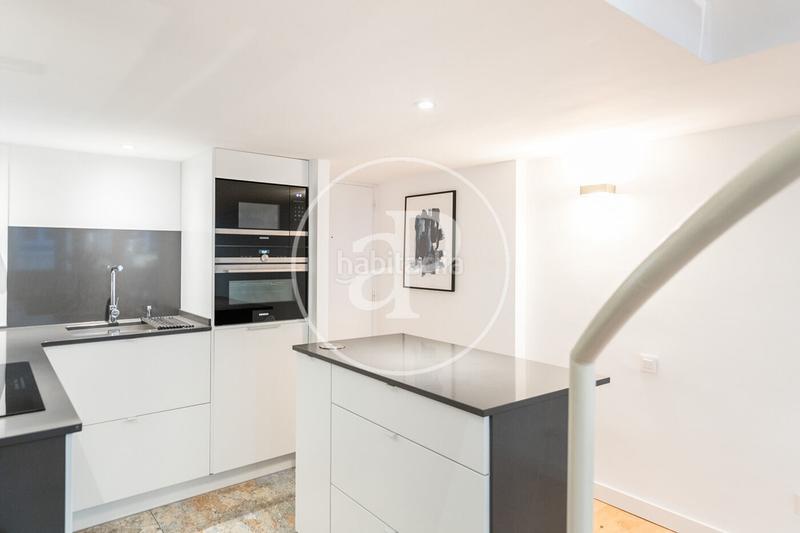 Foto 537bd554-be2f-4c0a-93ea-54b944901d72. Dúplex piso en venta en calle madrazo en Sant Gervasi - Galvany Barcelona