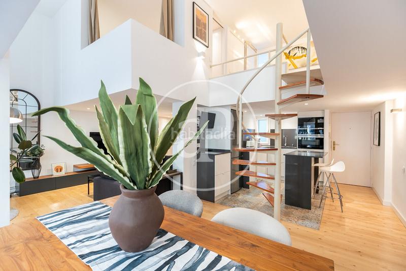 Foto 60e7f23f-38ce-4fbb-83eb-934672da5177. Dúplex piso en venta en calle madrazo en Sant Gervasi - Galvany Barcelona