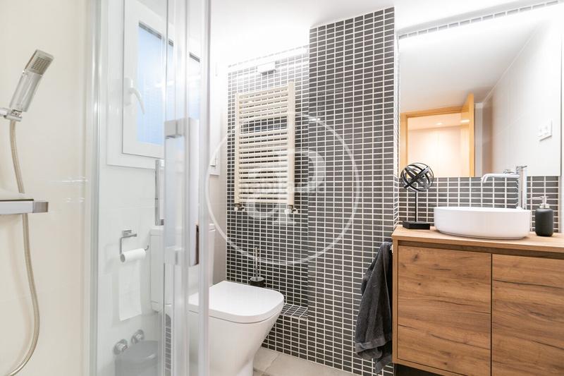 Foto 61edd0dd-2c42-4297-bd82-c940e4f970af. Dúplex piso en venta en calle madrazo en Sant Gervasi - Galvany Barcelona