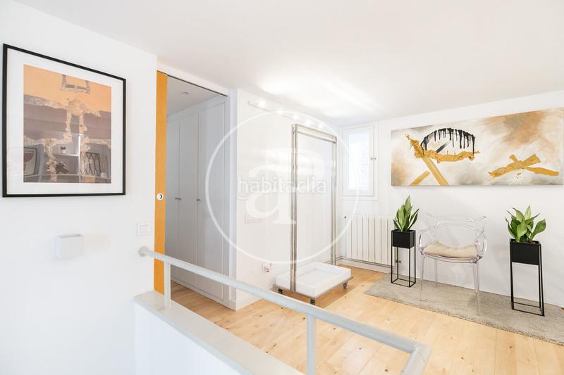 Foto e6c8433d-45d3-4829-b743-dbf4d84d8ae2. Dúplex piso en venta en calle madrazo en Sant Gervasi - Galvany Barcelona