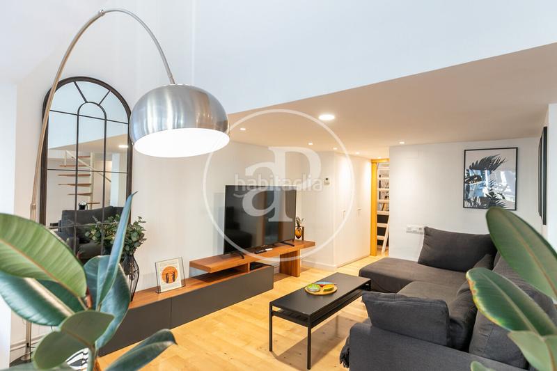 Foto ed715ad8-a0de-4bf0-9db1-4013a6a18f4c. Dúplex piso en venta en calle madrazo en Sant Gervasi - Galvany Barcelona