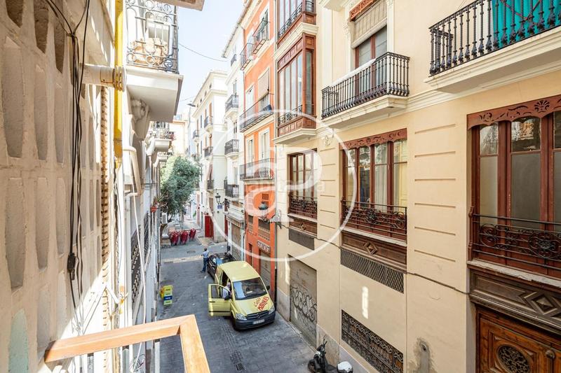 Foto 5181eeac-7362-41be-b3c9-1426fa93ca25. Alquiler piso  en alquiler junto a mercado central en Valencia