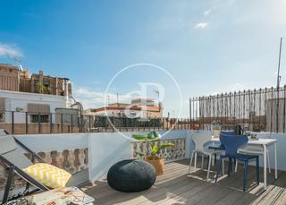 Attique  Carrer de la lluna. Ático en venta en ciutat vella