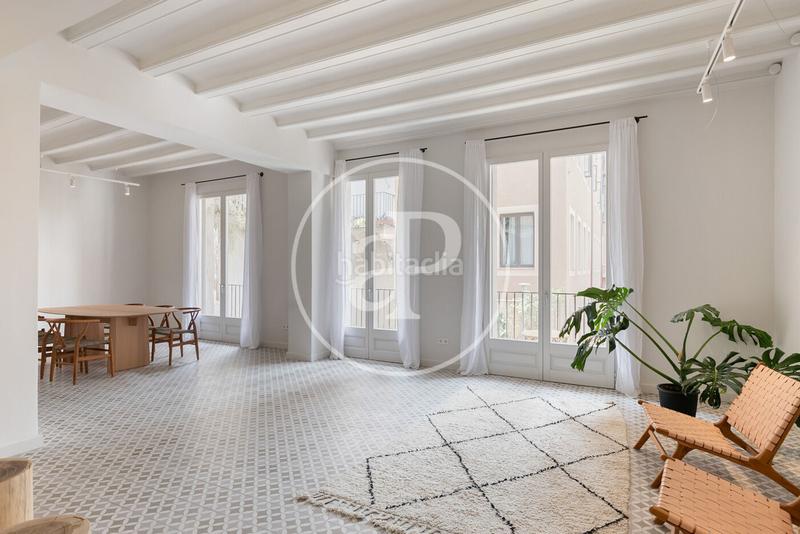 Foto c9cf736f-4846-46b3-ab70-350ba5c249f1. Piso  en venta en el born en St. Pere - Sta. Caterina - El Born Barcelona