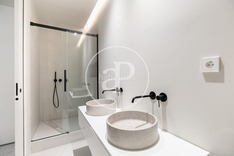 Foto fd934d87-ae16-47e0-bbb2-cd9226cba7d7. Piso  en venta en el born en St. Pere - Sta. Caterina - El Born Barcelona