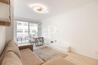 Pis  Carrer del rosselló. Piso en venta en rosselló
