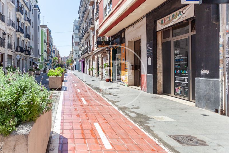 Foto a632b4b4-070b-46c3-aad4-5c4d9250213c. Pis amb calefacció a Russafa Valencia