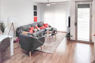 Reihenhaus in Nuevo Centro. Chalet adosado en venta en el puerto de sagunto