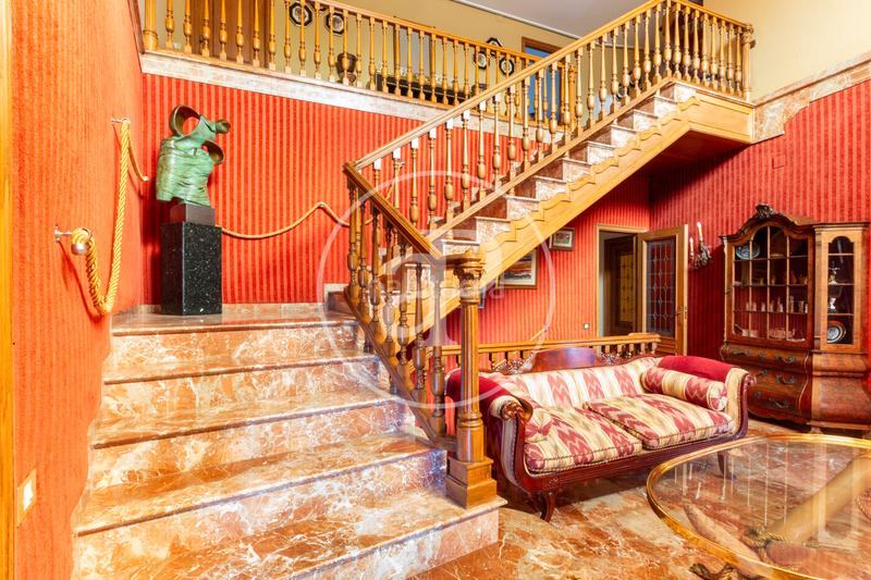 Foto 2f4c3aa1-b31c-493c-aa8b-118e37f00093. Alquiler casa  de lujo en alquiler en cruz de gracia en Paterna